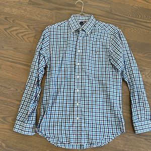 Nice Vineyard Vines Button Down Shirt